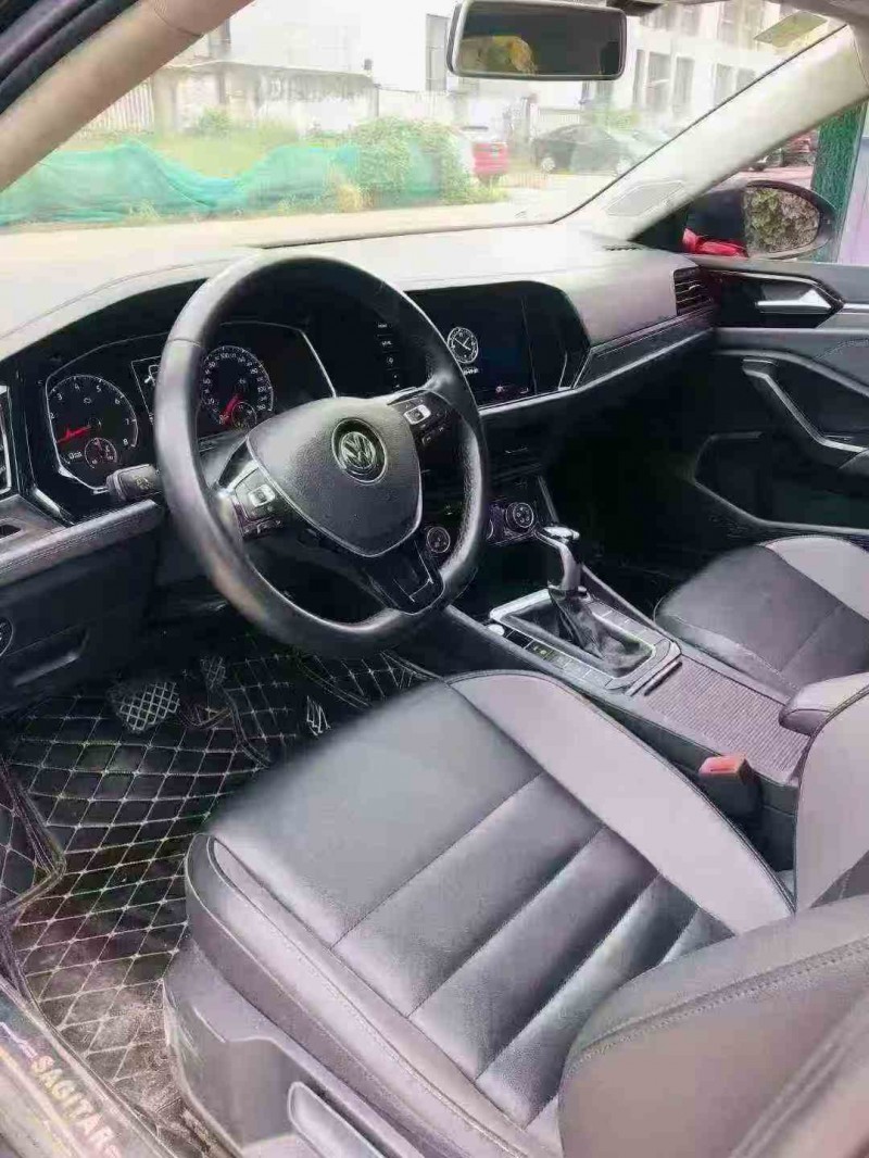 绍兴20年大众速腾5