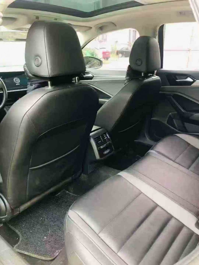 绍兴20年大众速腾6