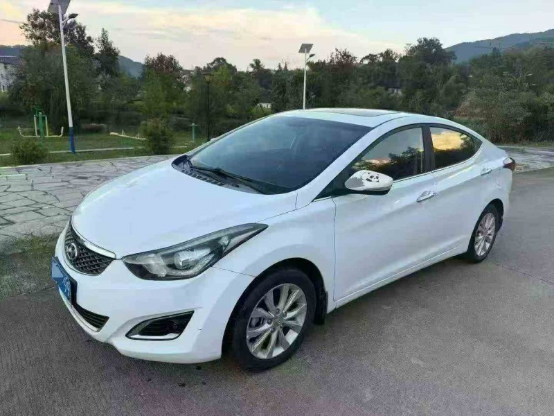 莆田17年现代朗动2