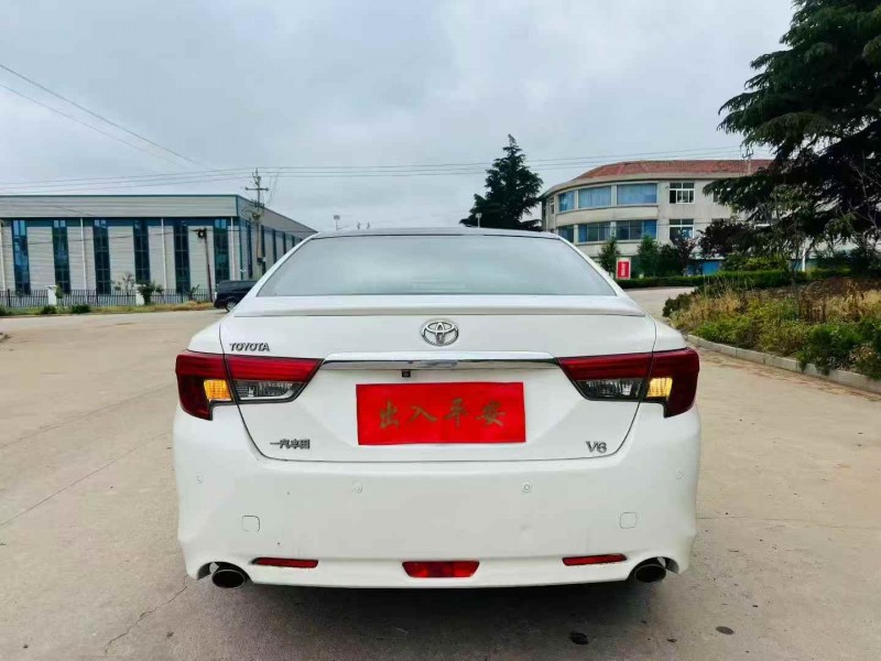 枣庄14年丰田锐志5