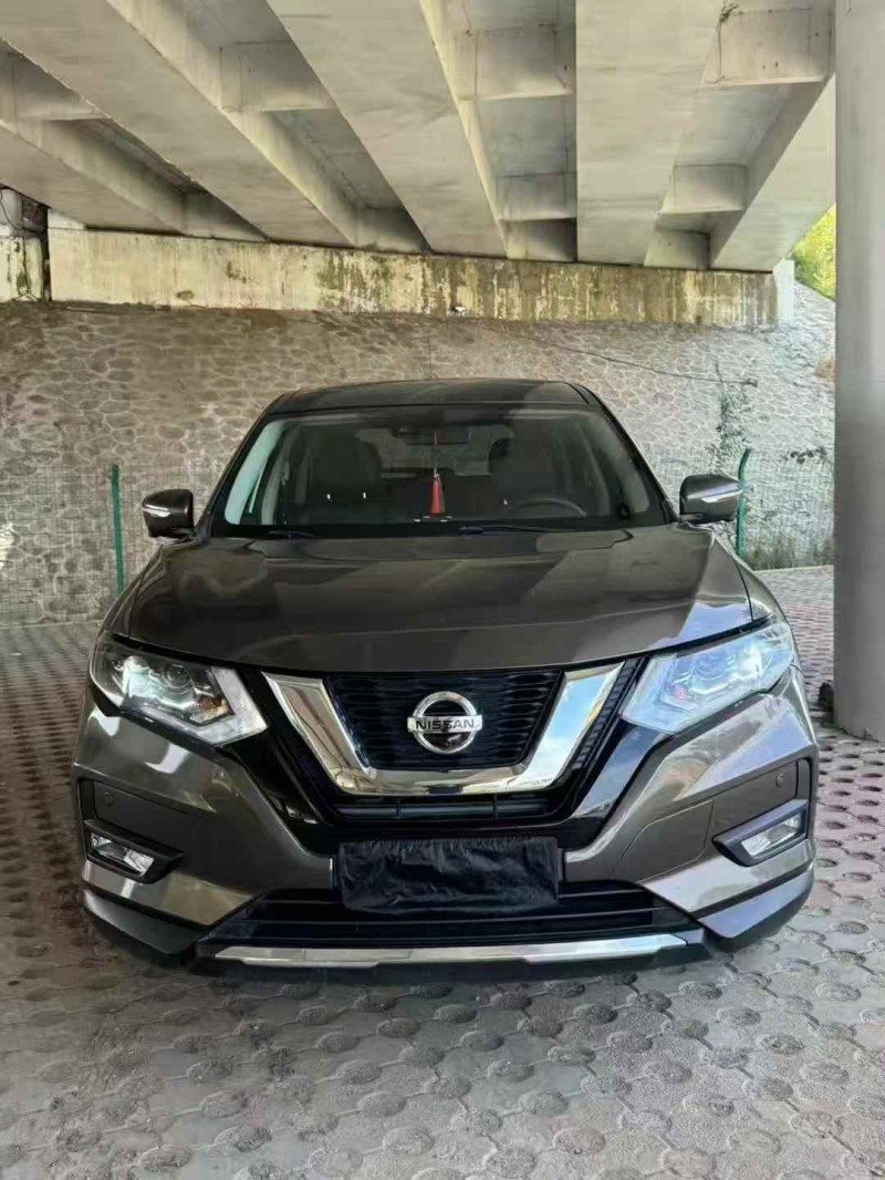 湖州20年日产奇骏1