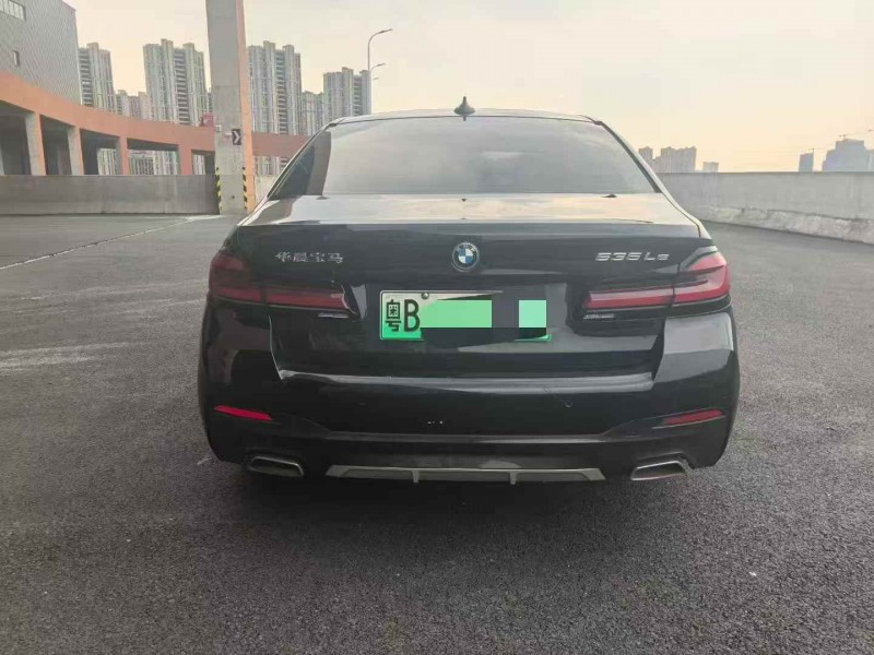 淮安23年宝马5系8