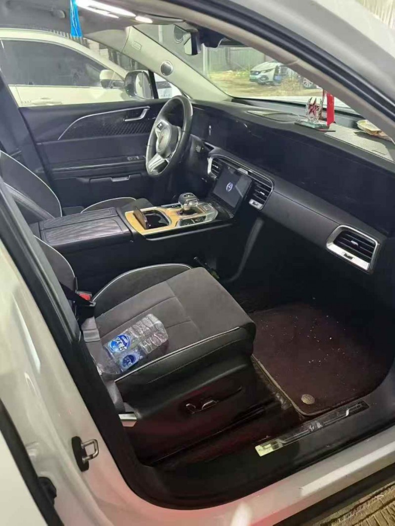 淄博22年红旗E-HS98