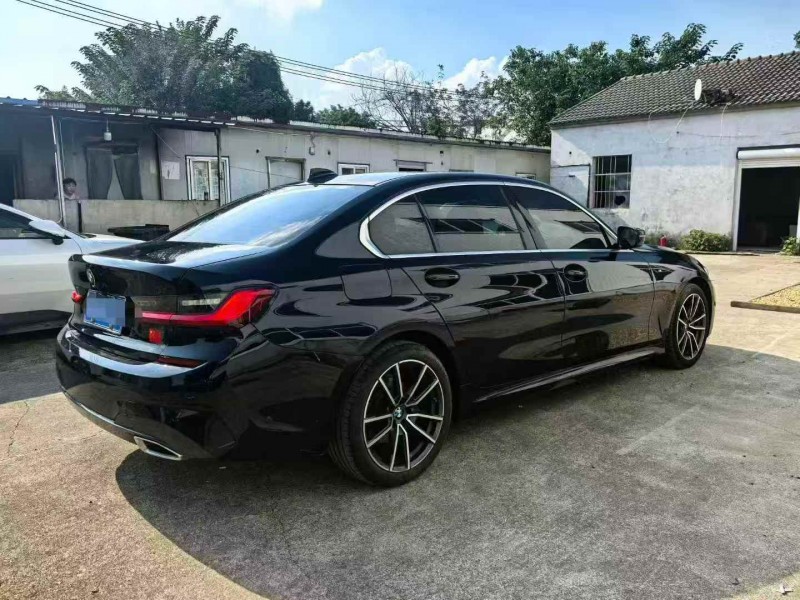 淮安21年宝马3系8