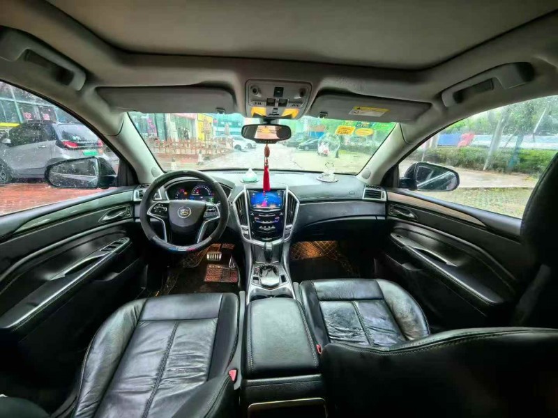 潍坊15年凯迪拉克SRX9