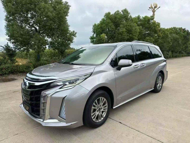 淮安22年丰田塞纳2