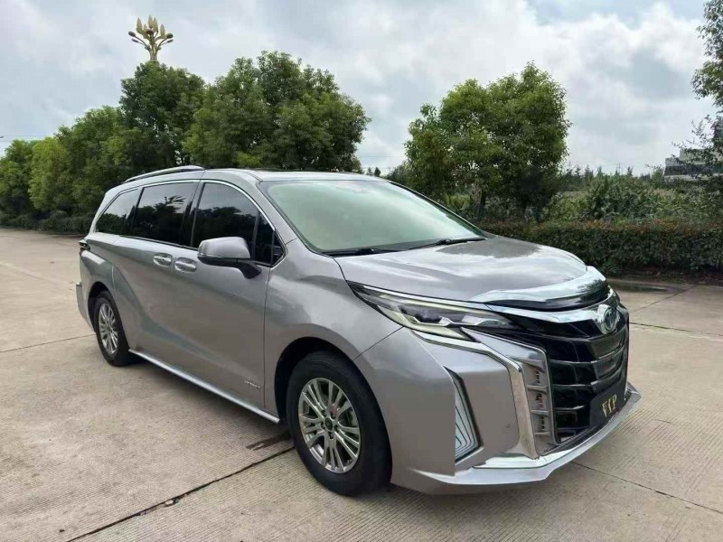 淮安22年丰田塞纳3