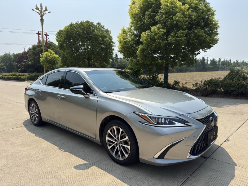 徐州24年雷克萨斯ES2