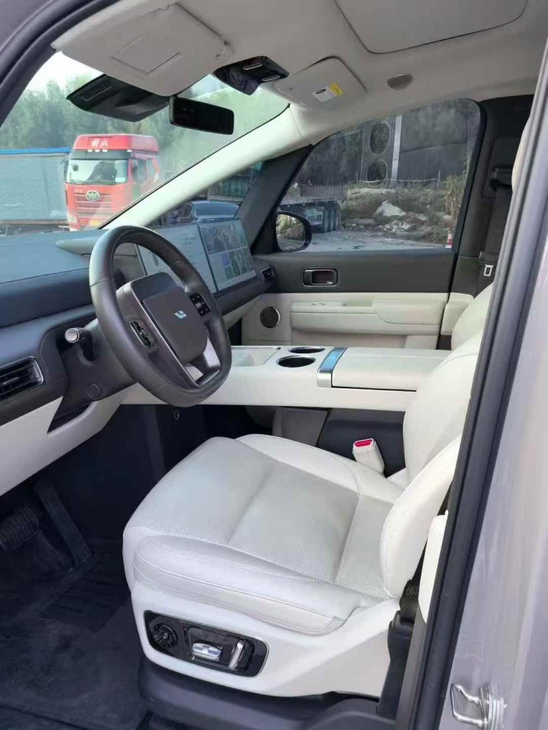 烟台24年理想mega4