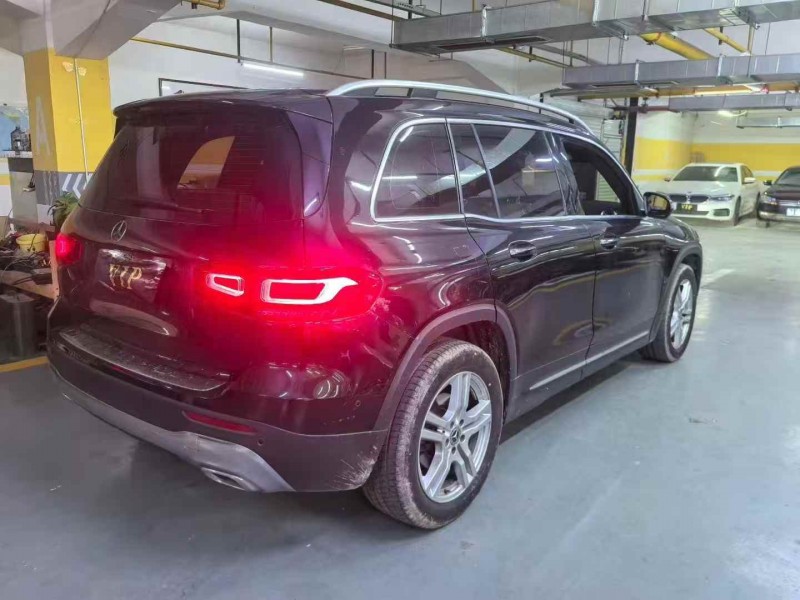 鄂州21年奔驰GLB7