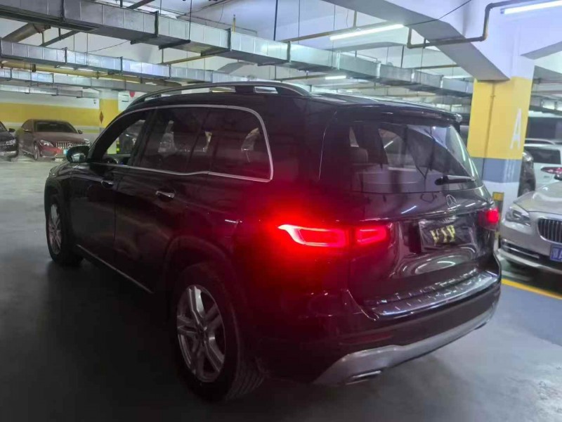 鄂州21年奔驰GLB9