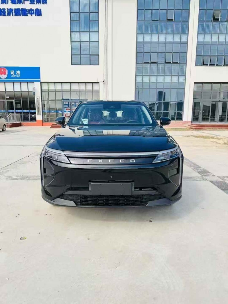 青岛25年奇瑞星途1