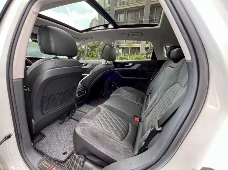 海口21年红旗HS56