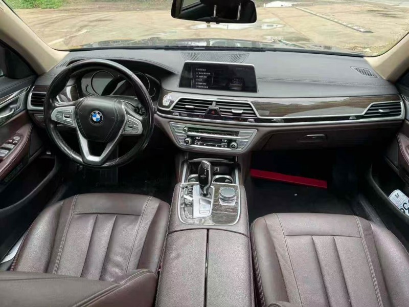 菏泽19年宝马7系7