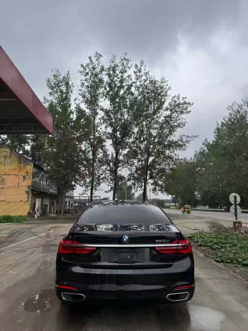 菏泽19年宝马7系9