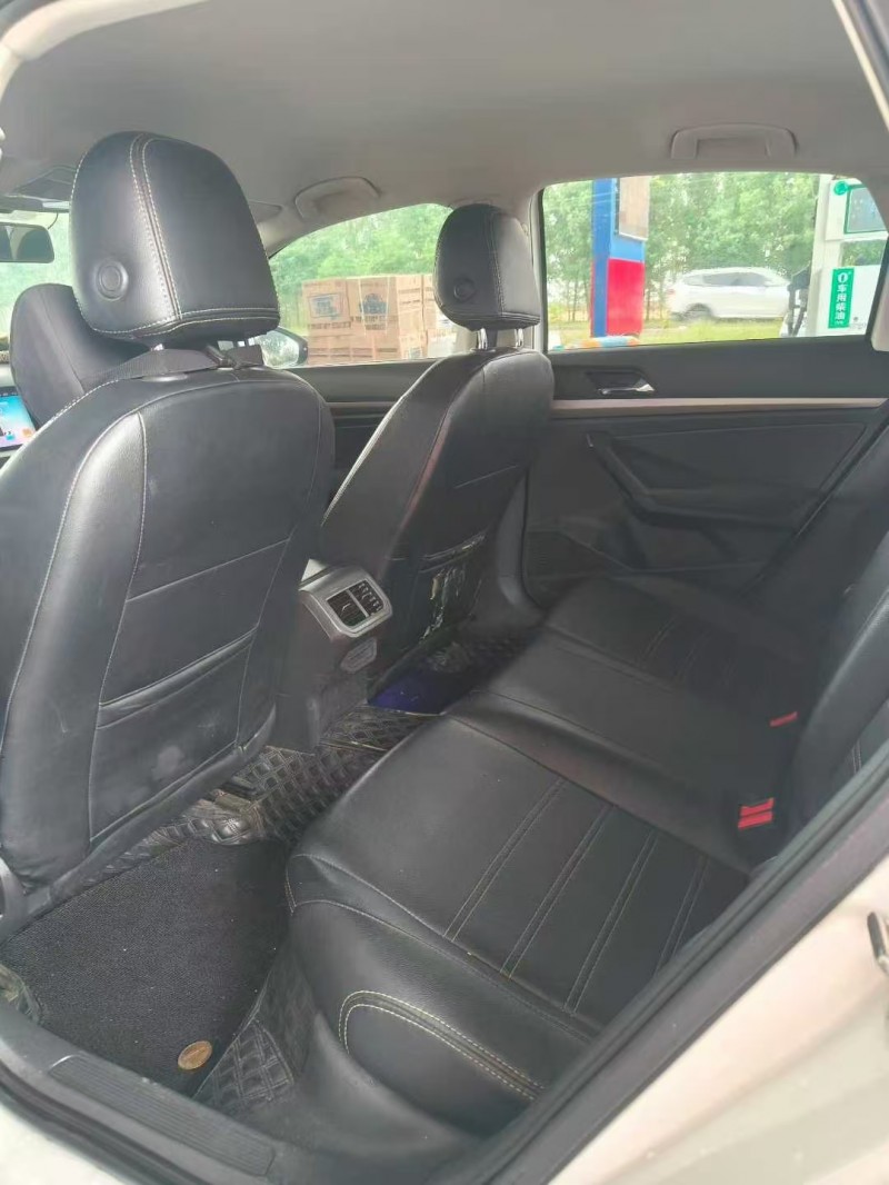 菏泽18年大众朗逸6