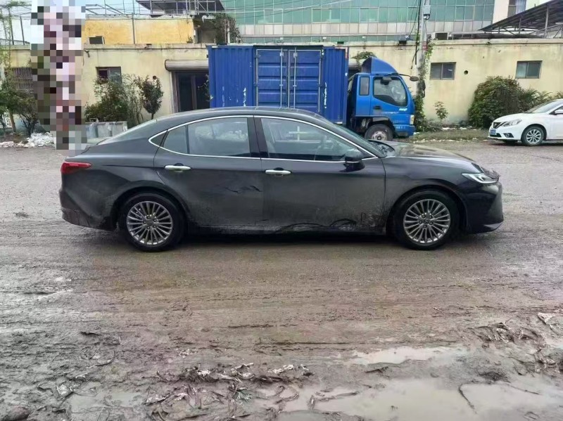 菏泽25年丰田凯美瑞2