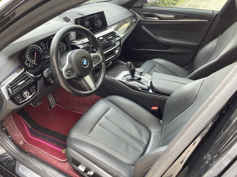 济宁18年宝马5系4