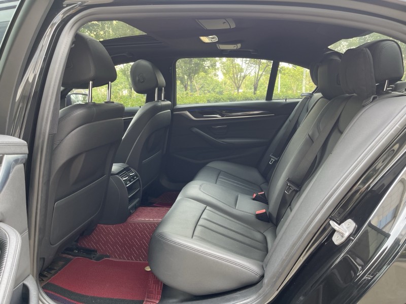 济宁18年宝马5系5