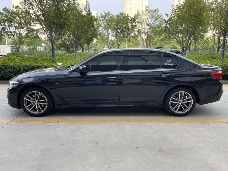 济宁18年宝马5系7