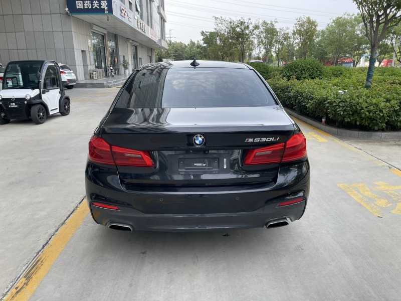 济宁18年宝马5系9