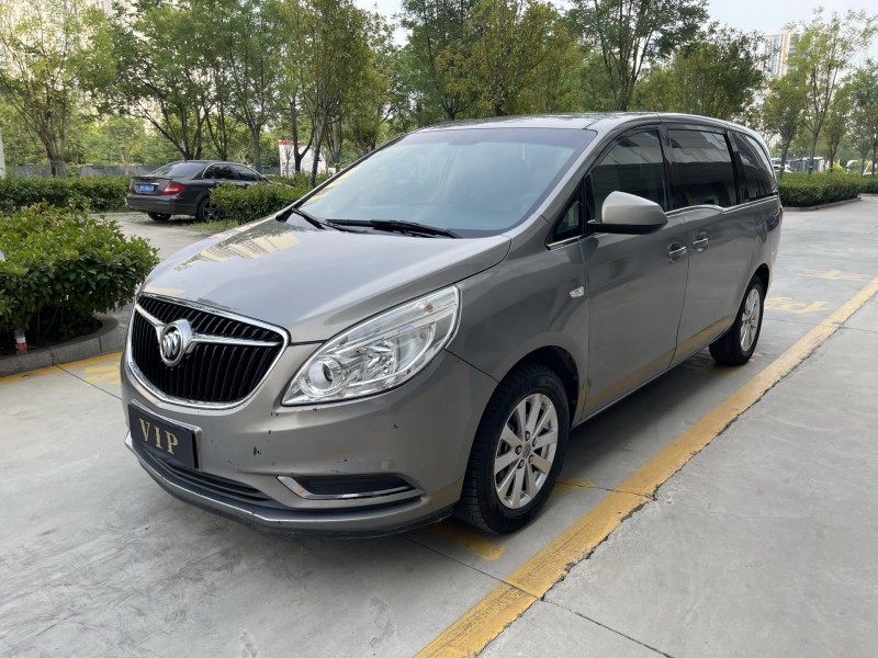 济宁19年别克GL81