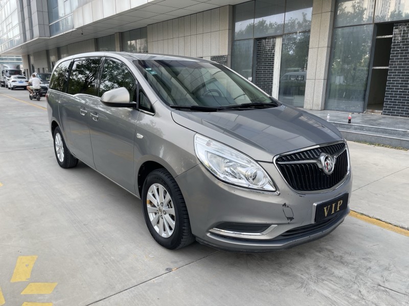 济宁19年别克GL82