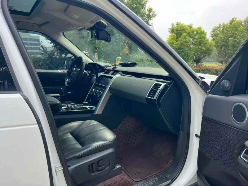 盐城19年路虎发现4