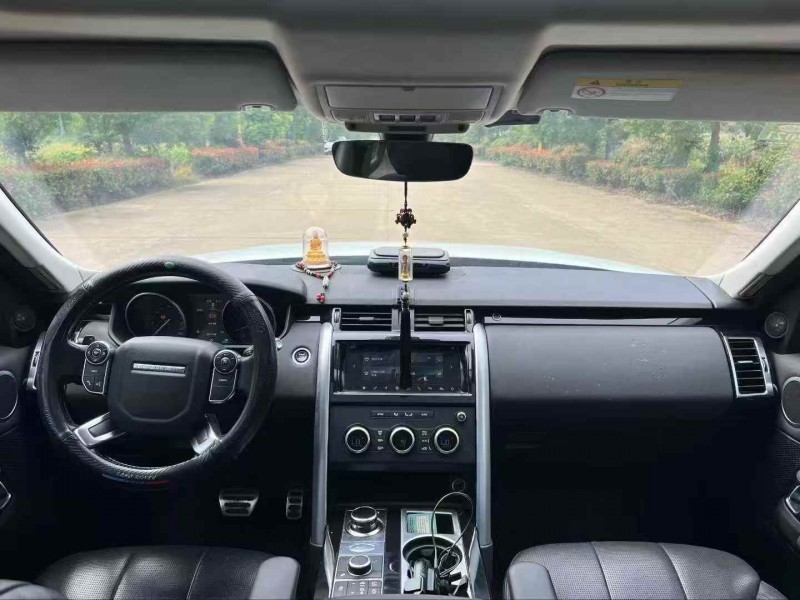 盐城19年路虎发现5