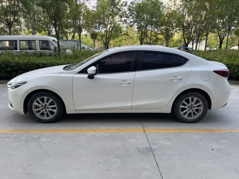 济宁19年马自达昂克赛拉7