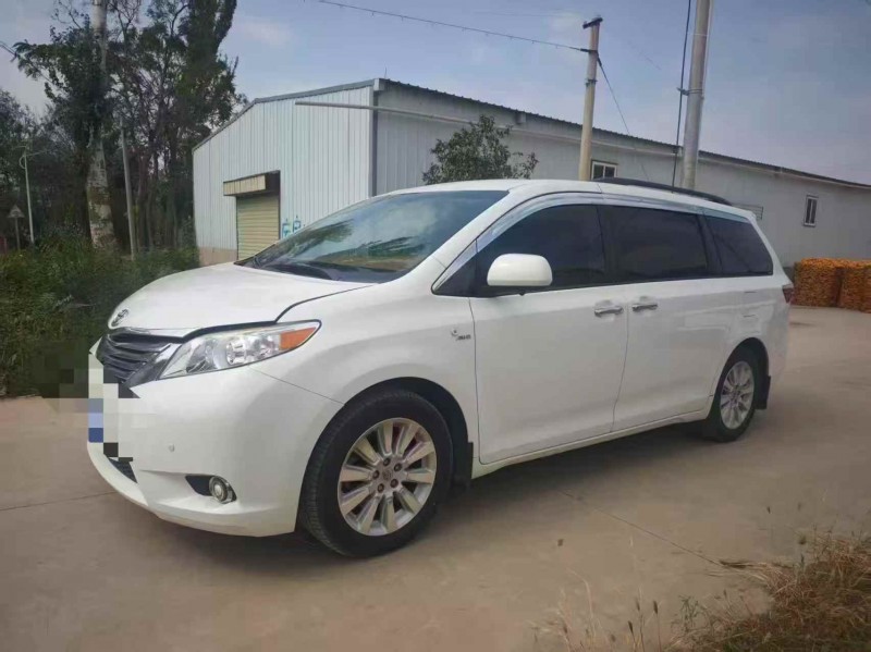 枣庄16年丰田塞纳2