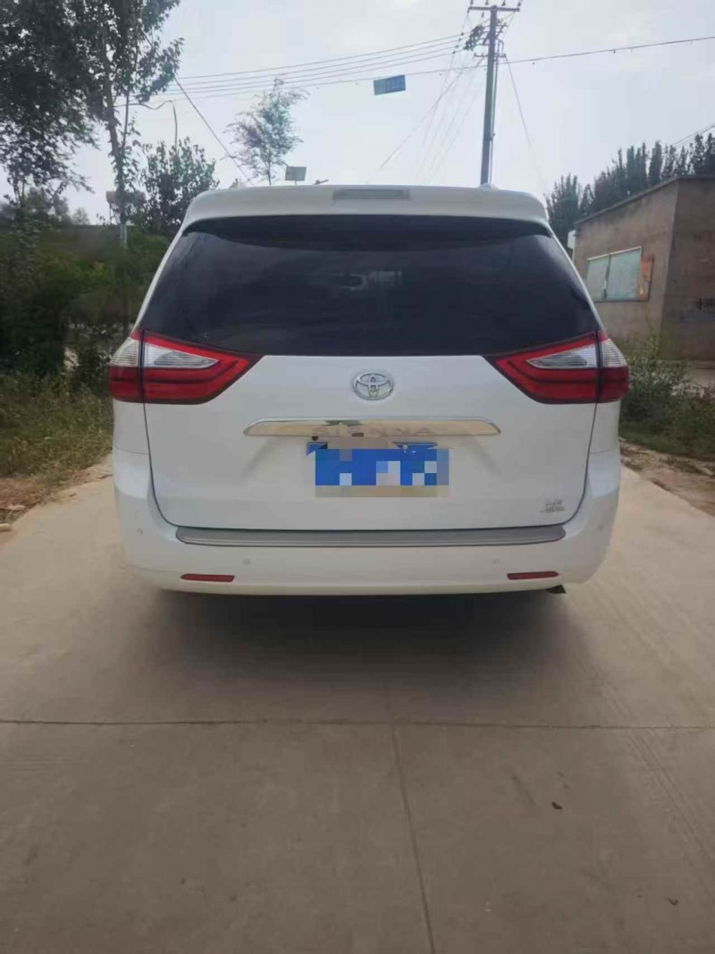 枣庄16年丰田塞纳9