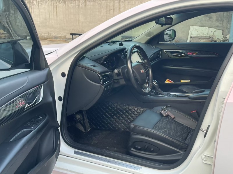 济宁19年凯迪拉克ATS-L6