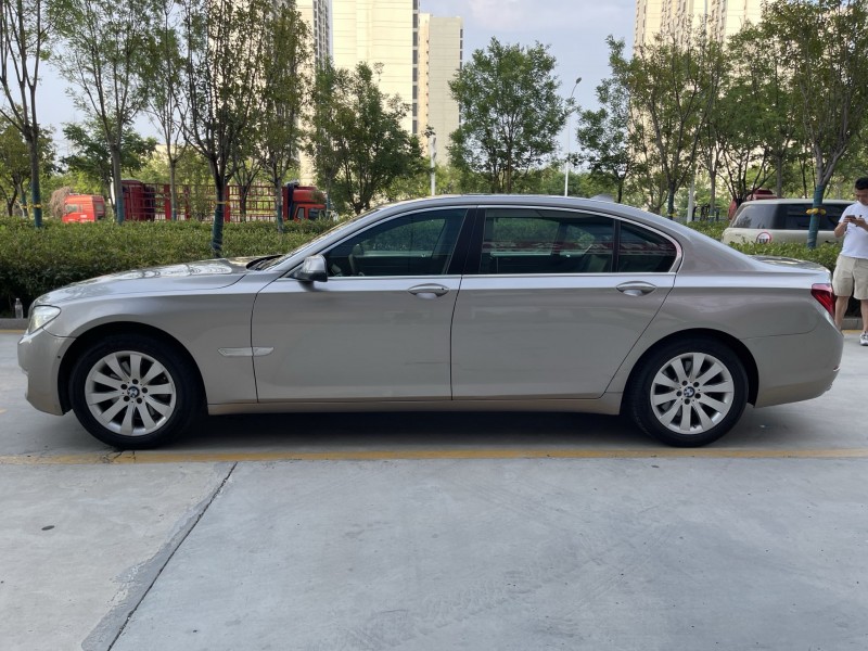 济宁14年宝马7系7
