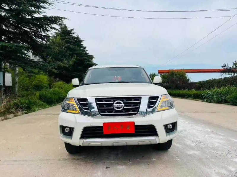 东营19年日产途乐1