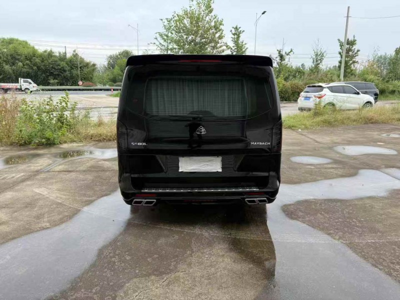 徐州23年奔驰威霆9