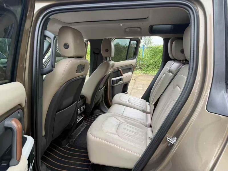 徐州21年路虎卫士7