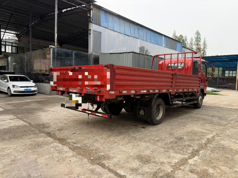 徐州23年卡车系列重汽豪沃8