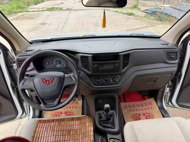 徐州21年五菱汽车宏光5