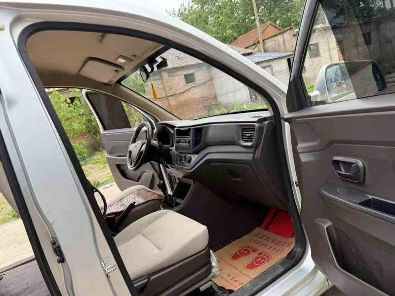 徐州21年五菱汽车宏光6