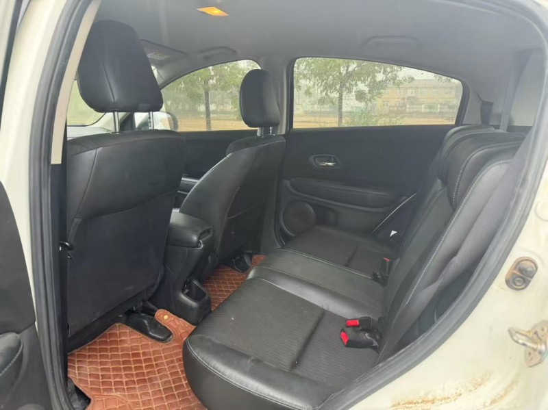 新乡21年本田缤智5