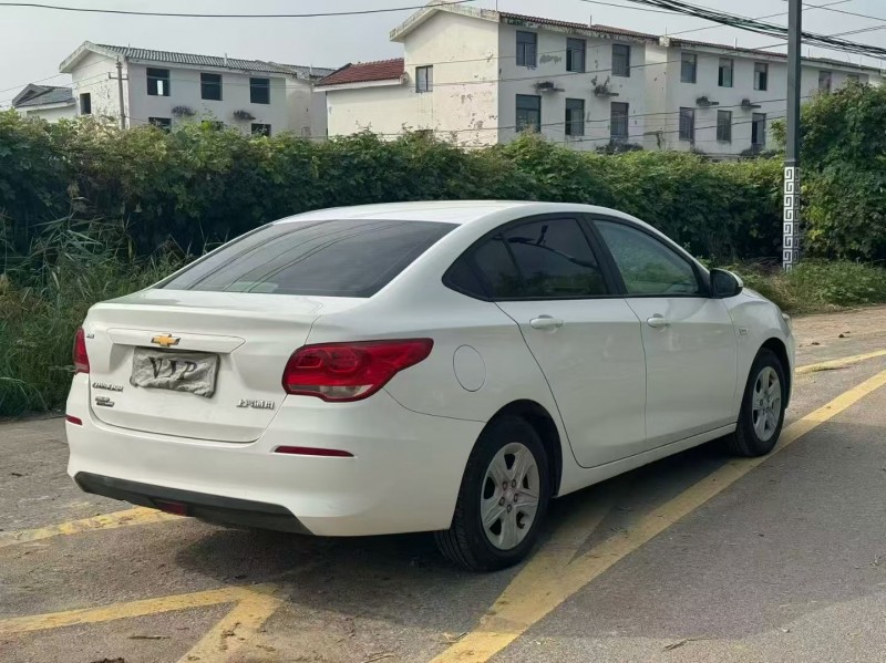 新乡19年雪佛兰科沃兹7