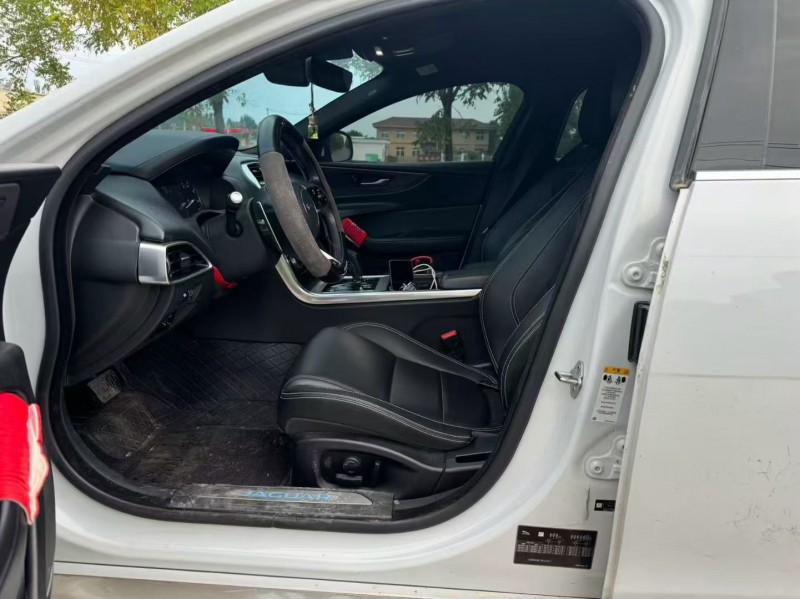 新乡20年捷豹XEL5