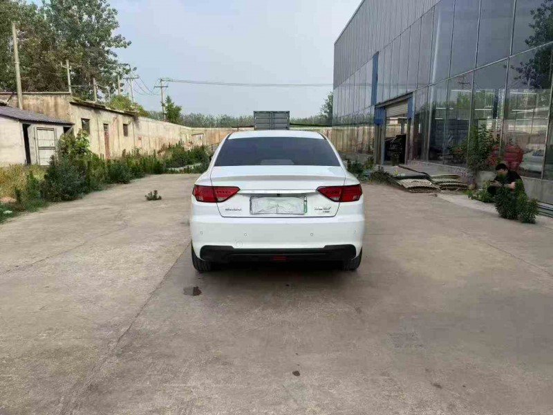 徐州23年吉利帝豪9