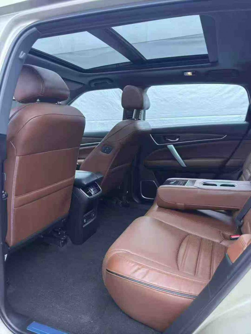 东莞19年本田URV5