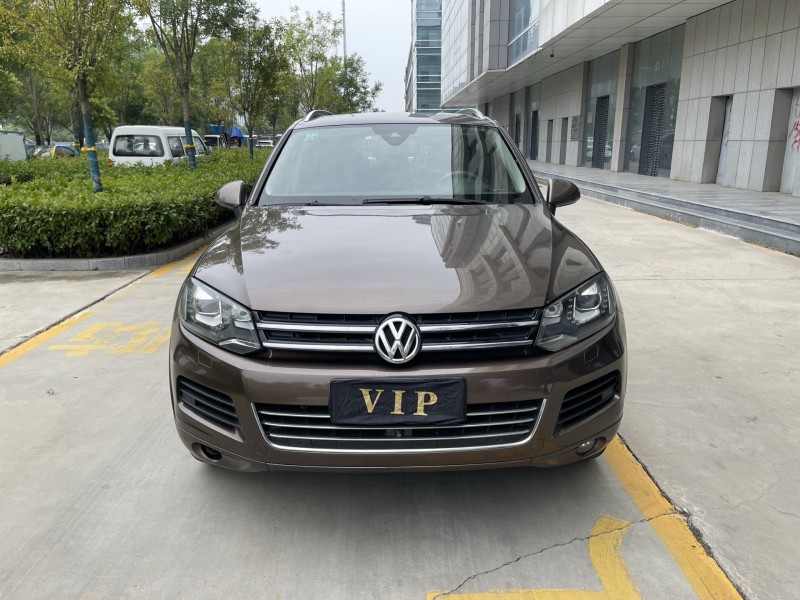 济宁14年大众途锐1