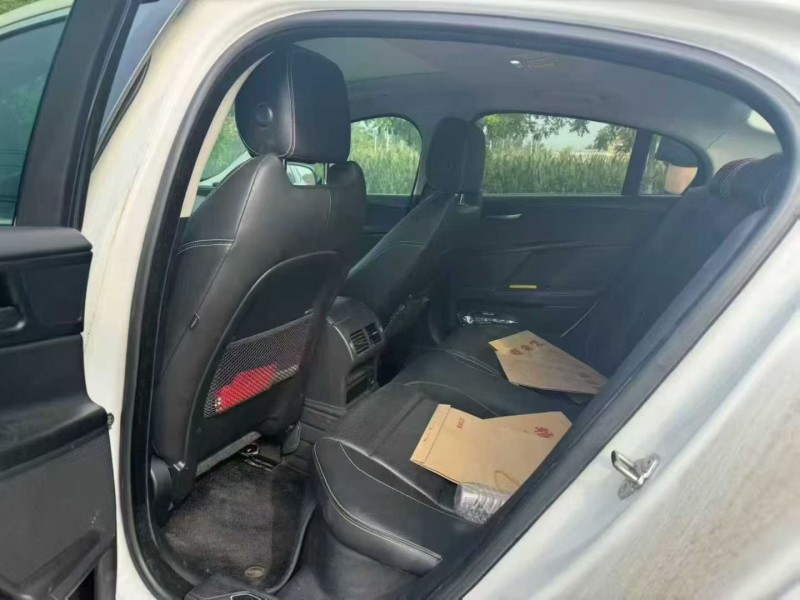 新乡16年捷豹XE6