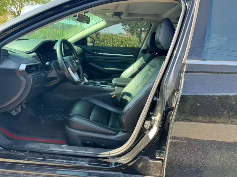 新乡20年日产天籁6