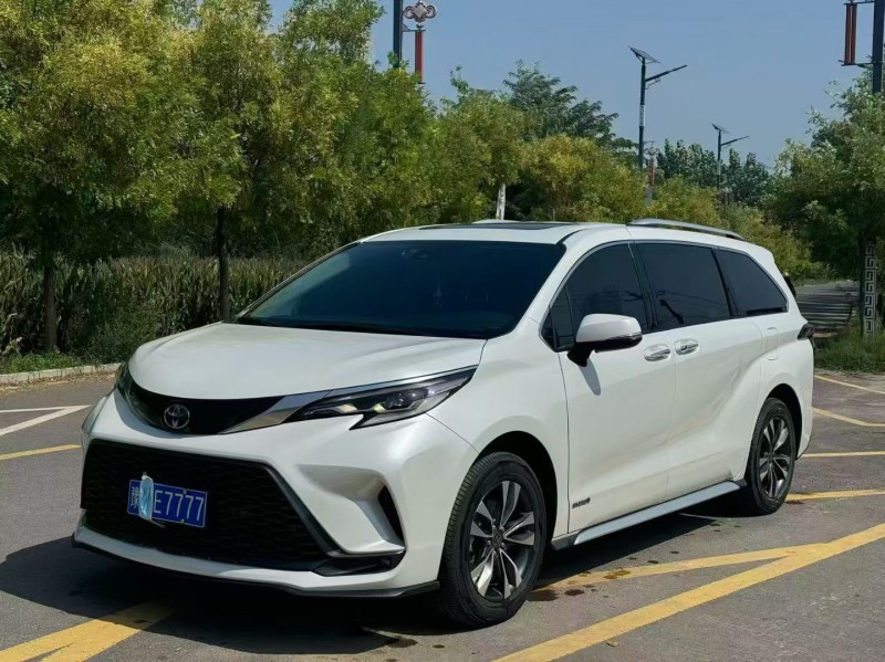 新乡24年丰田格瑞维亚3