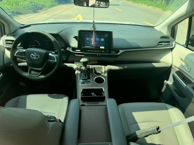 新乡24年丰田格瑞维亚6